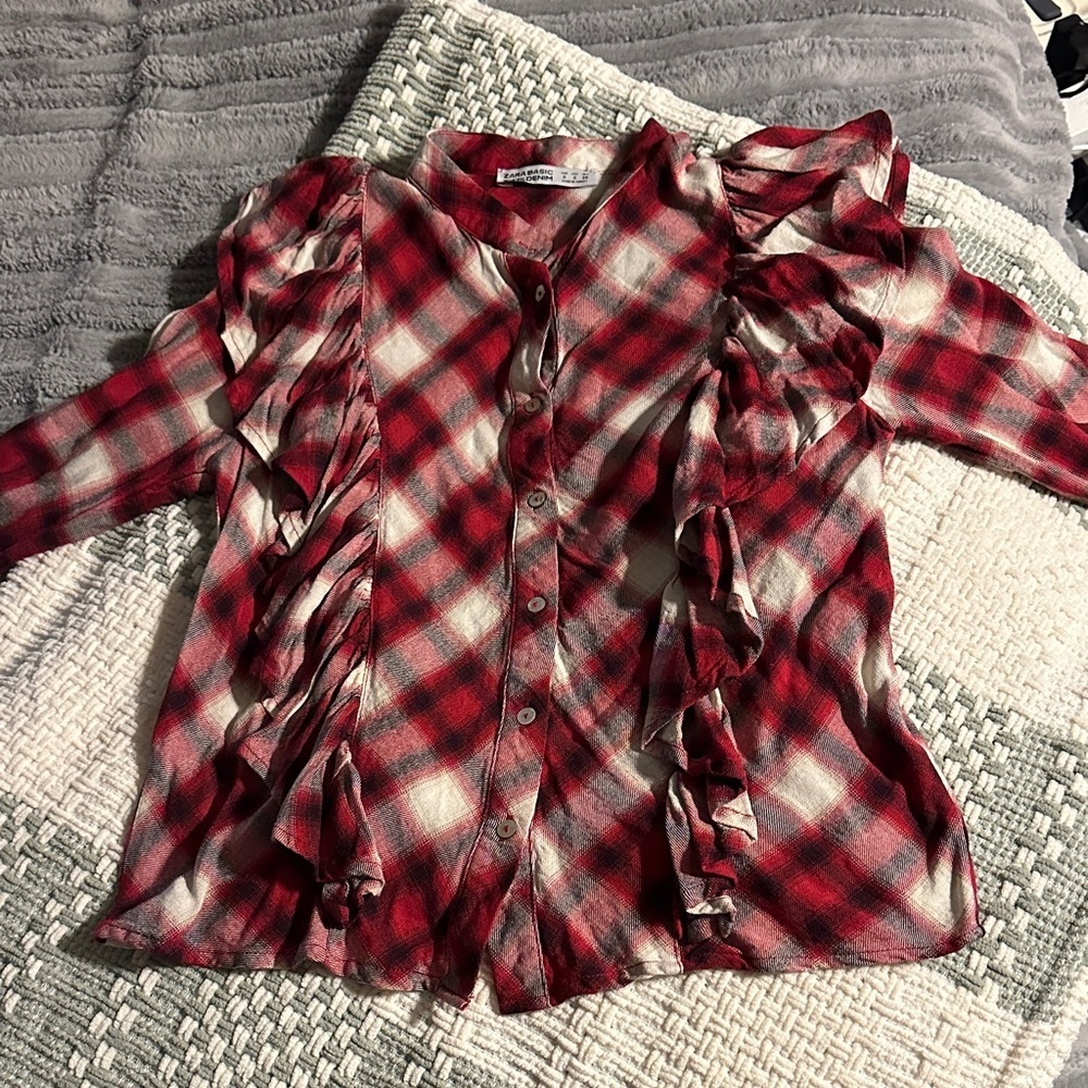 Women’s Zara button up long sleeve
